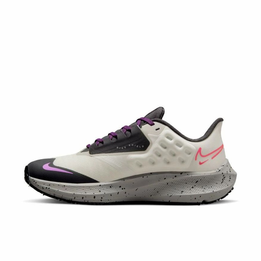 Footwear * | Nike Women'S Air Zoom Pegasus 39 Shield (003 Light Bone/Vivid Purple/Cobblestone)